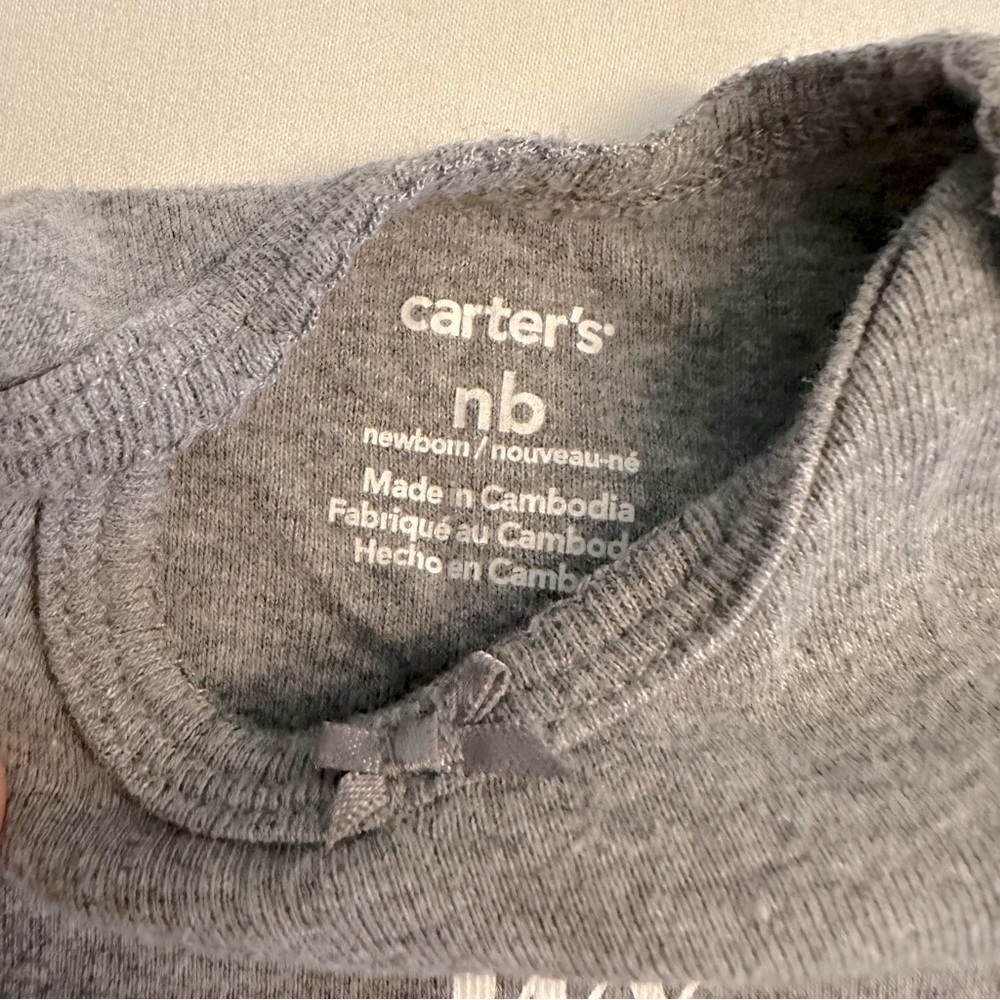 Carters Baby Girl Onesie and bottom Set - Picture 6 of 6